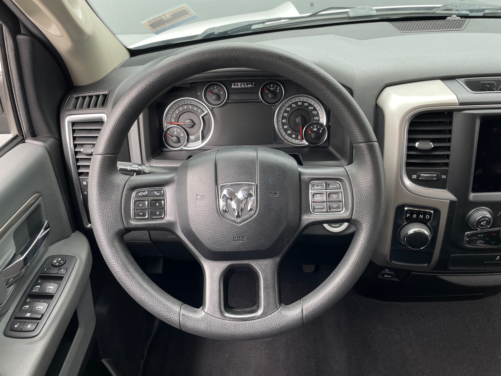 Thumbnail: 2020 RAM 1500 Classic - 5
