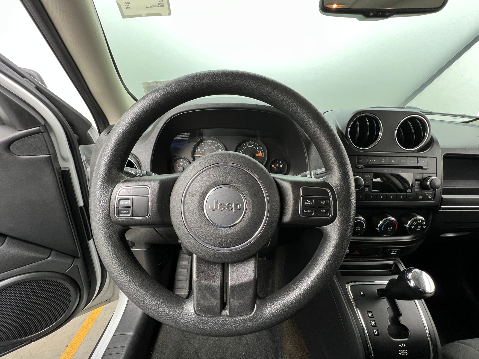 Thumbnail: 2014 Jeep Patriot - 5