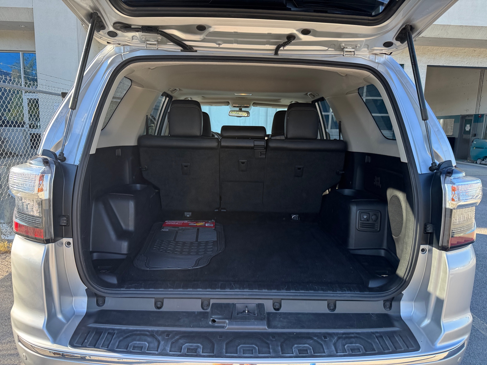 Thumbnail: 2017 Toyota 4Runner - 6