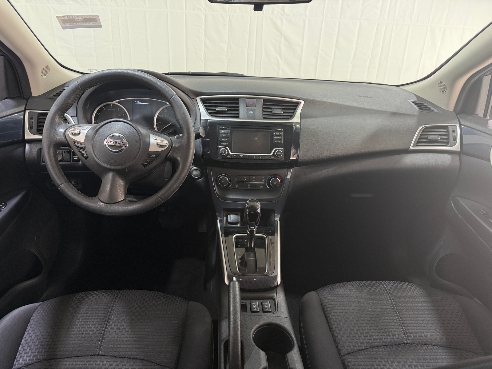 Thumbnail: 2017 Nissan Sentra - 3