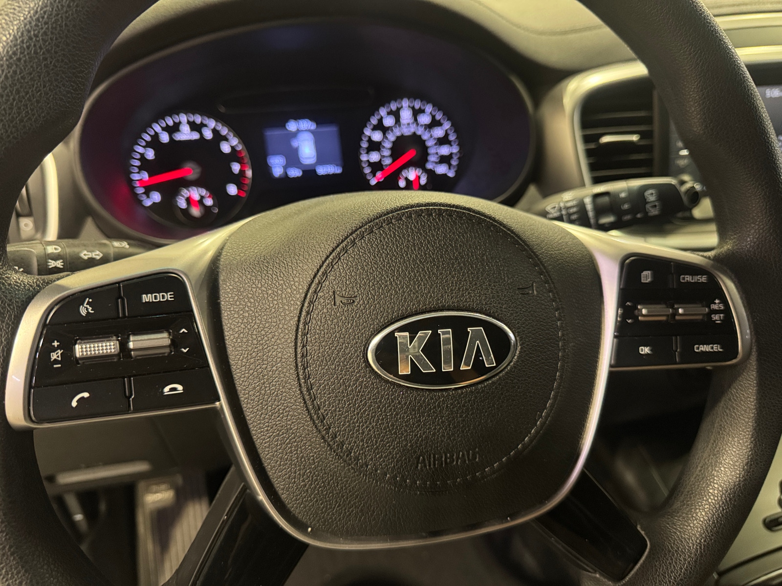 Thumbnail: 2020 Kia Sorento - 5