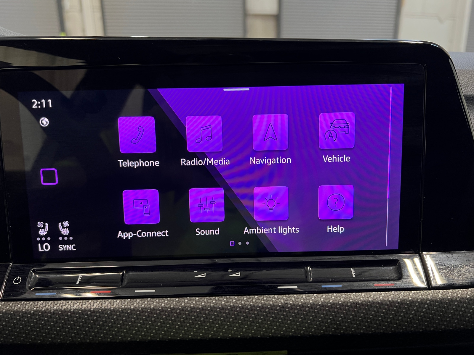 Thumbnail: 2024 Volkswagen Golf - 3