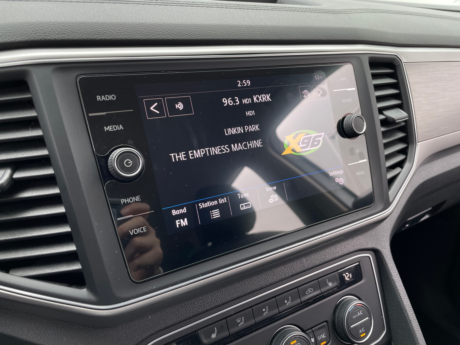 Thumbnail: 2019 Volkswagen Atlas - 3