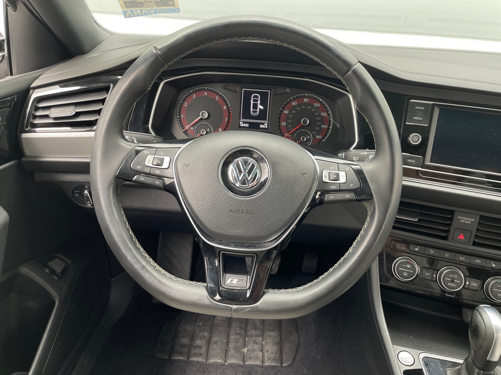Thumbnail: 2021 Volkswagen Jetta - 4