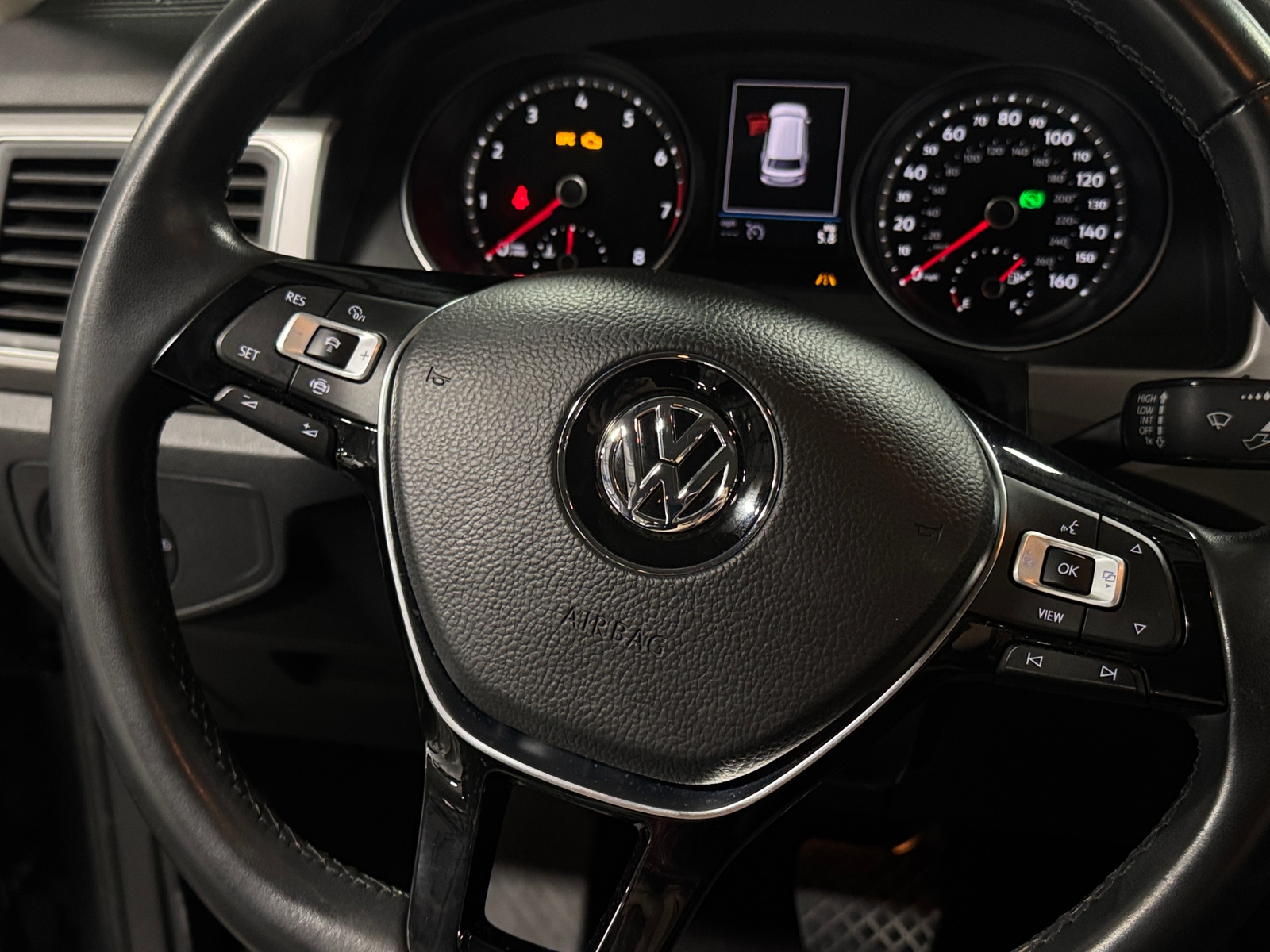 Thumbnail: 2019 Volkswagen Atlas - 4