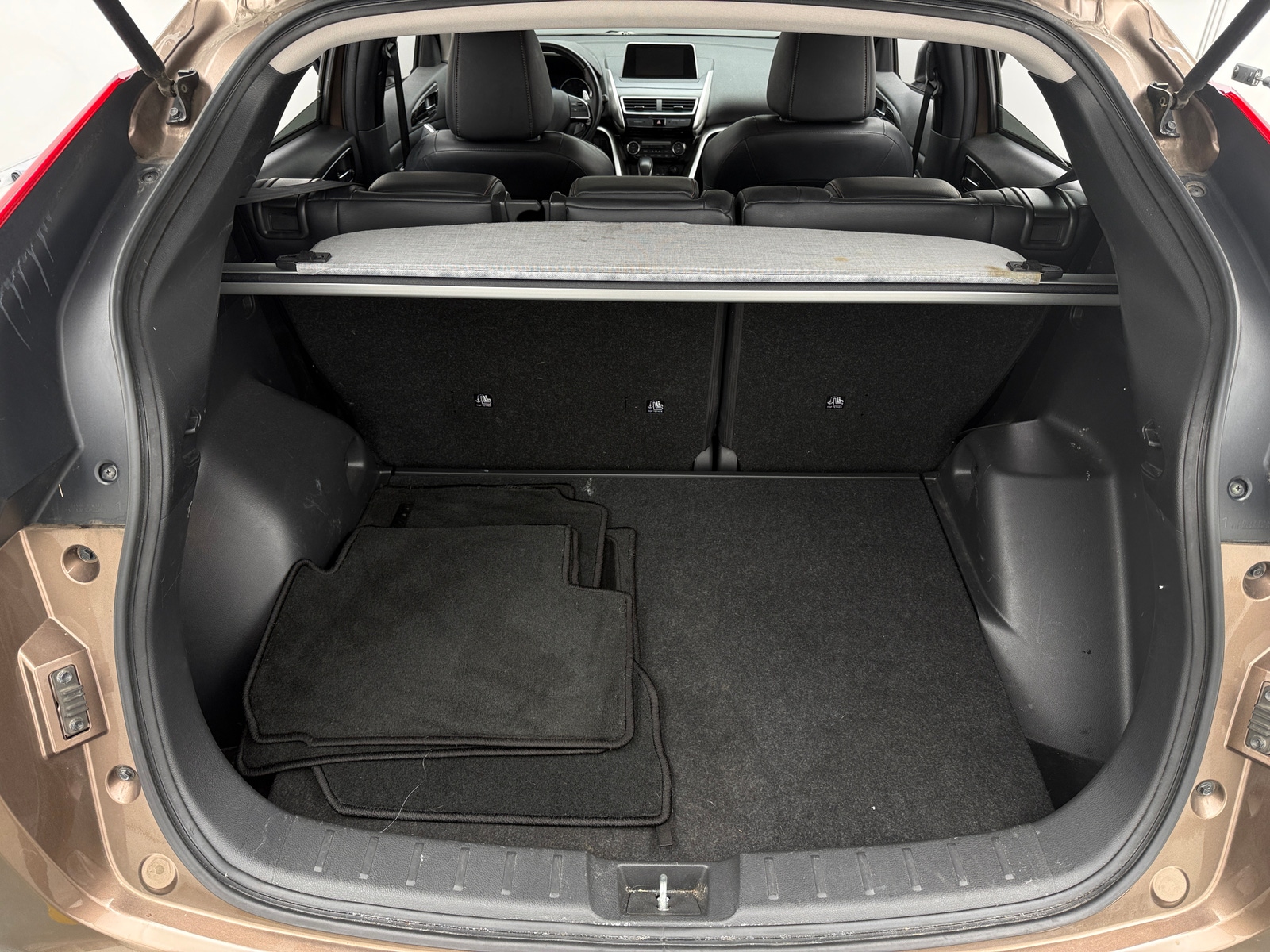 Thumbnail: 2019 Mitsubishi Eclipse Cross - 6