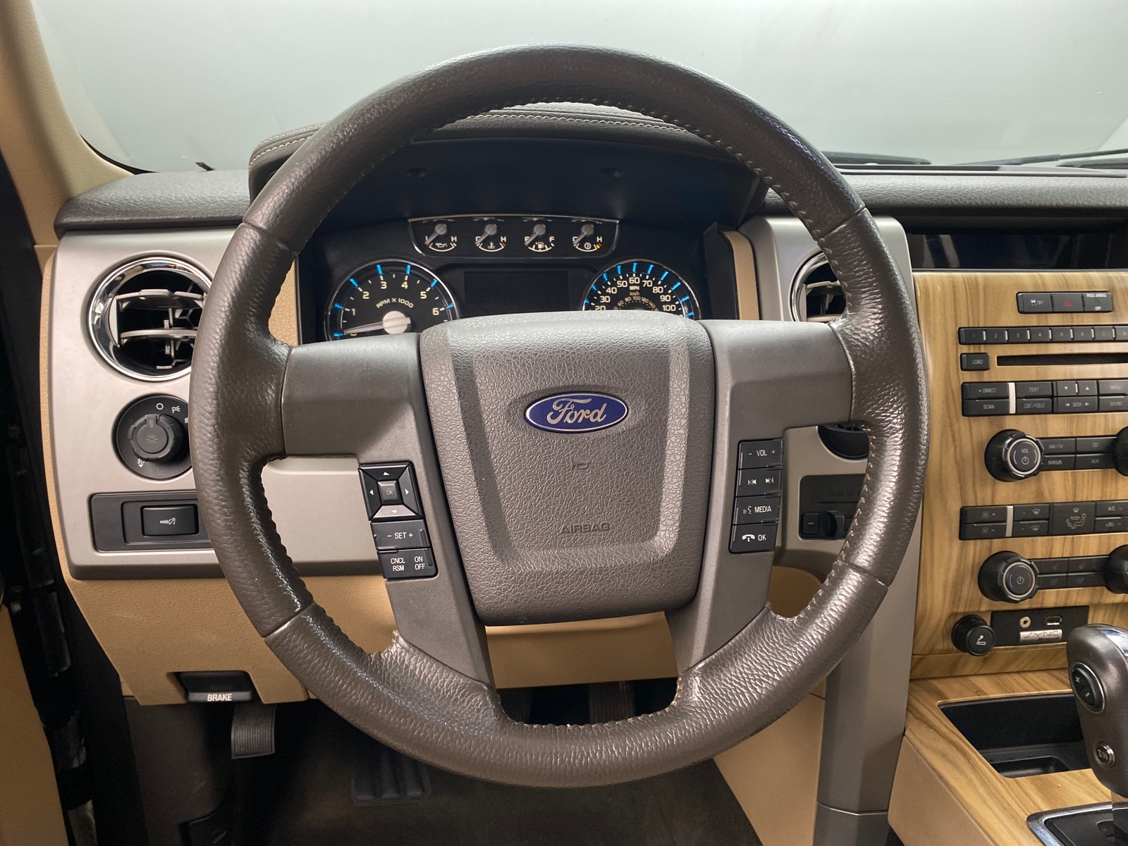 Thumbnail: 2011 Ford Econoline - 3