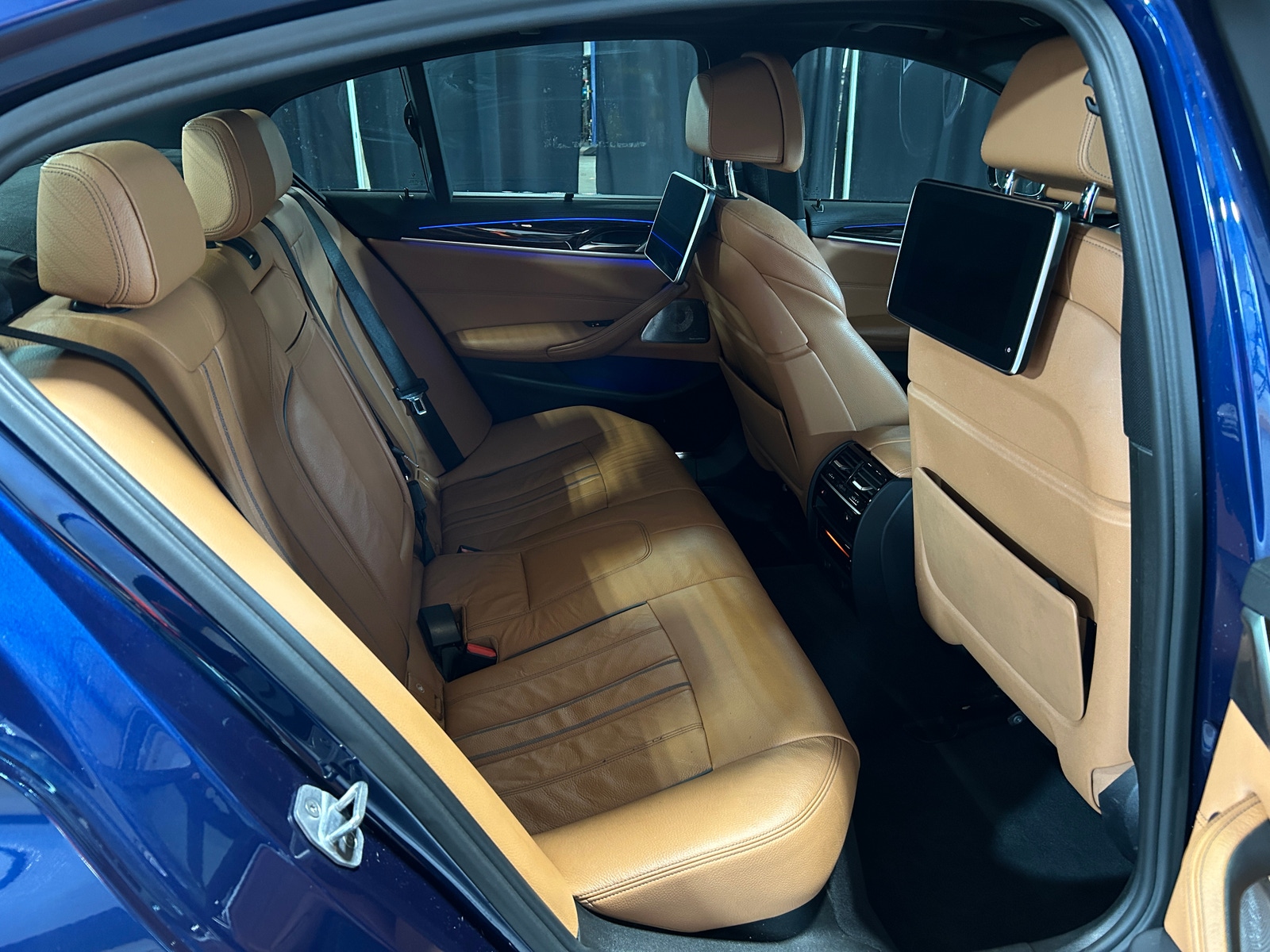 Thumbnail: 2018 BMW 5 Series - 5