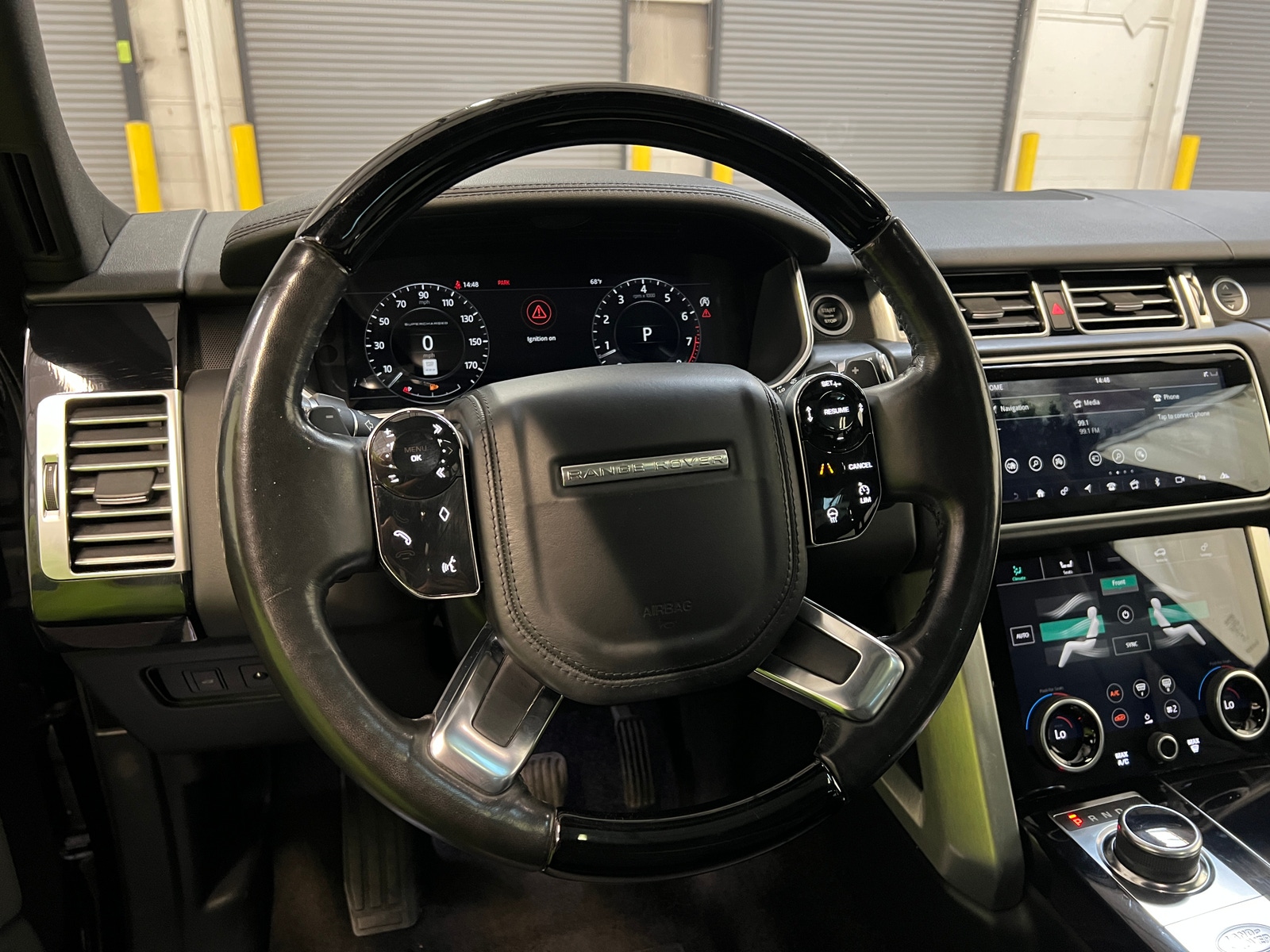 Thumbnail: 2018 Land Rover Range Rover - 4