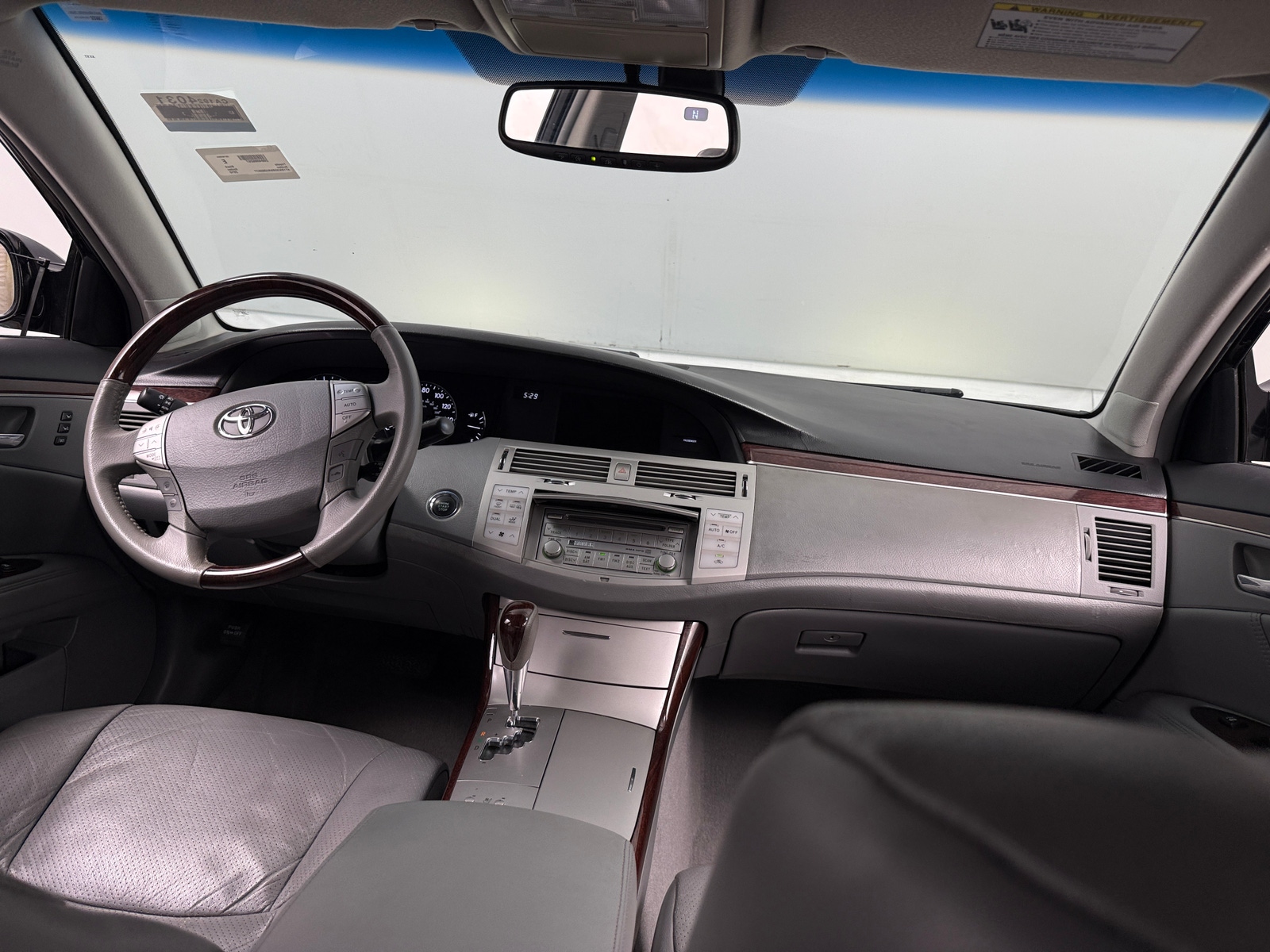 Thumbnail: 2010 Toyota Avalon - 2