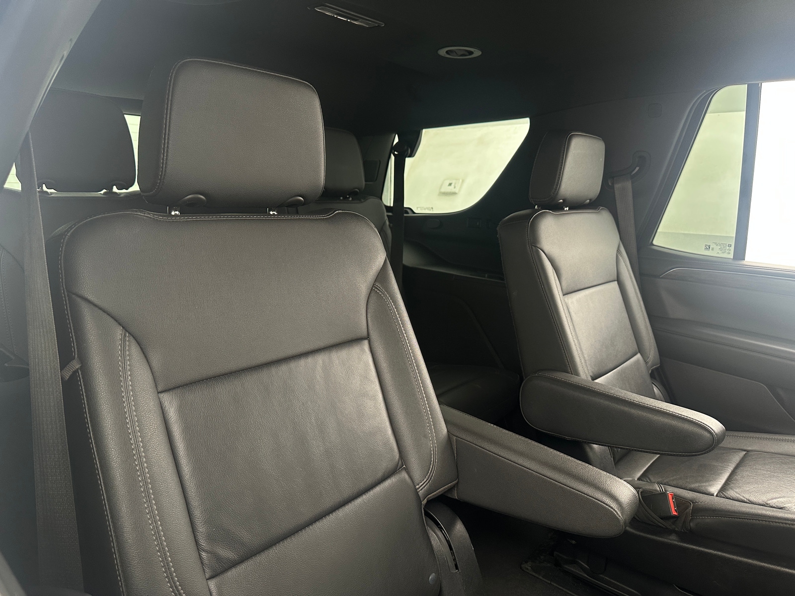 Thumbnail: 2022 Chevrolet Tahoe - 5