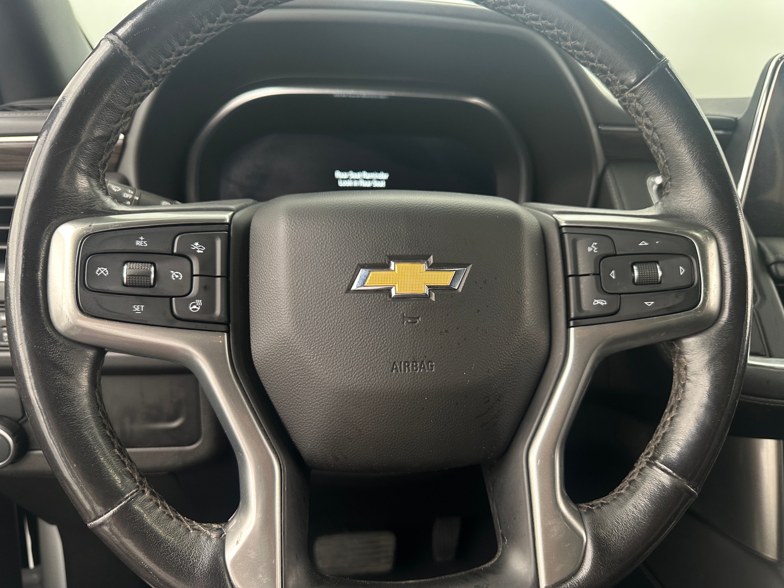 Thumbnail: 2022 Chevrolet Tahoe - 4