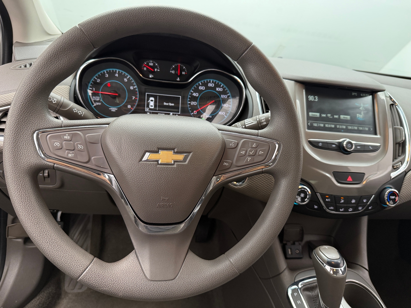 Thumbnail: 2017 Chevrolet Cruze - 5