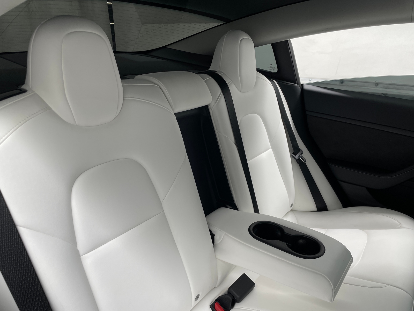 Thumbnail: 2022 Tesla Model 3 - 5
