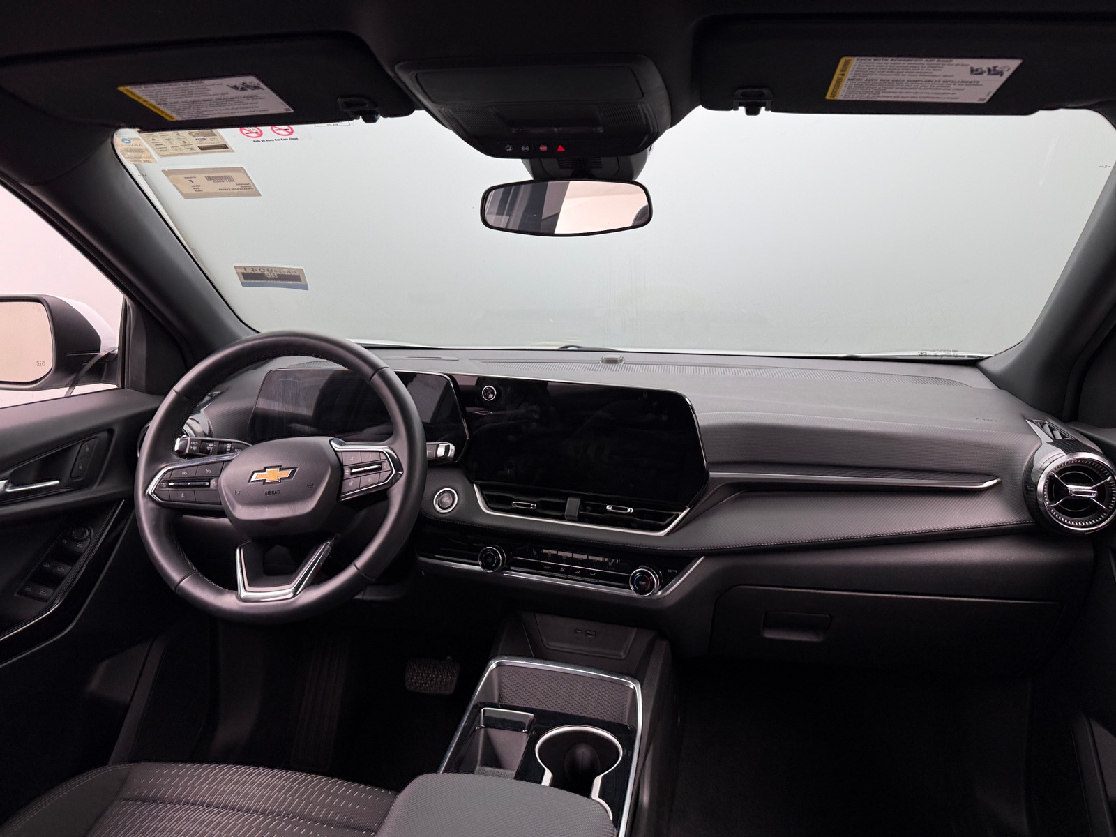 Thumbnail: 2025 Chevrolet Equinox - 3