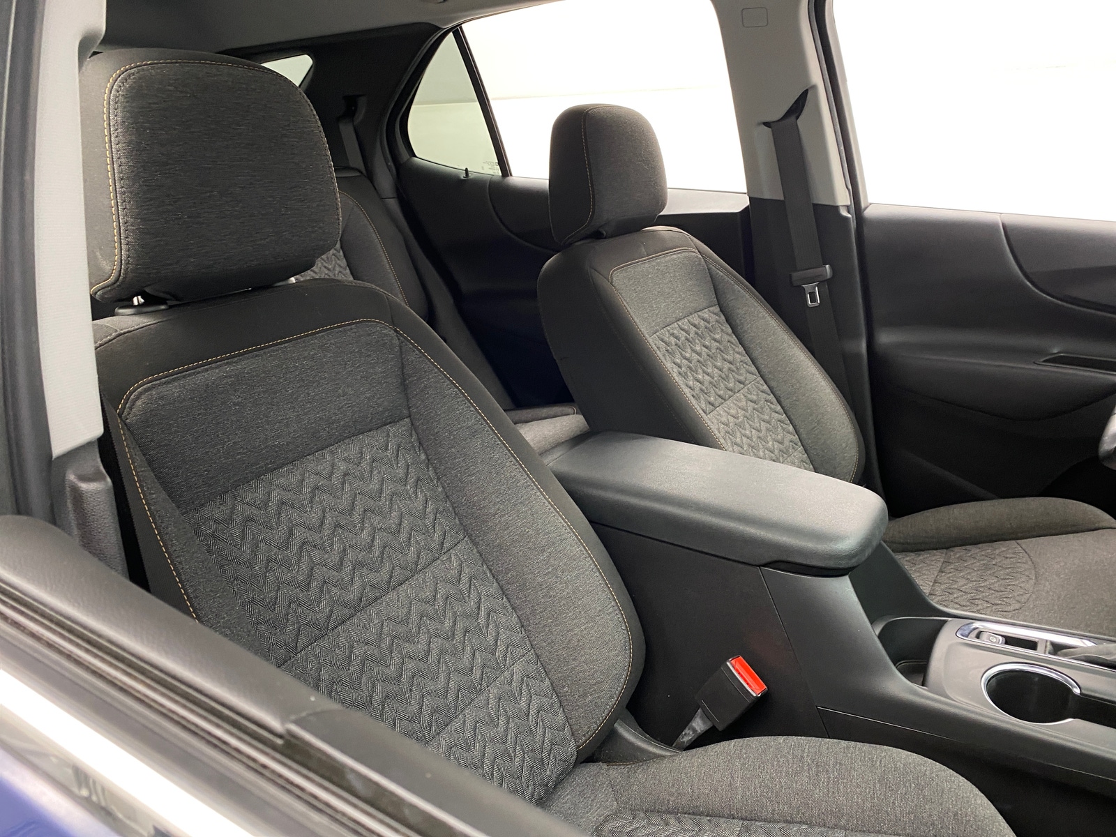 Thumbnail: 2022 Chevrolet Equinox - 2