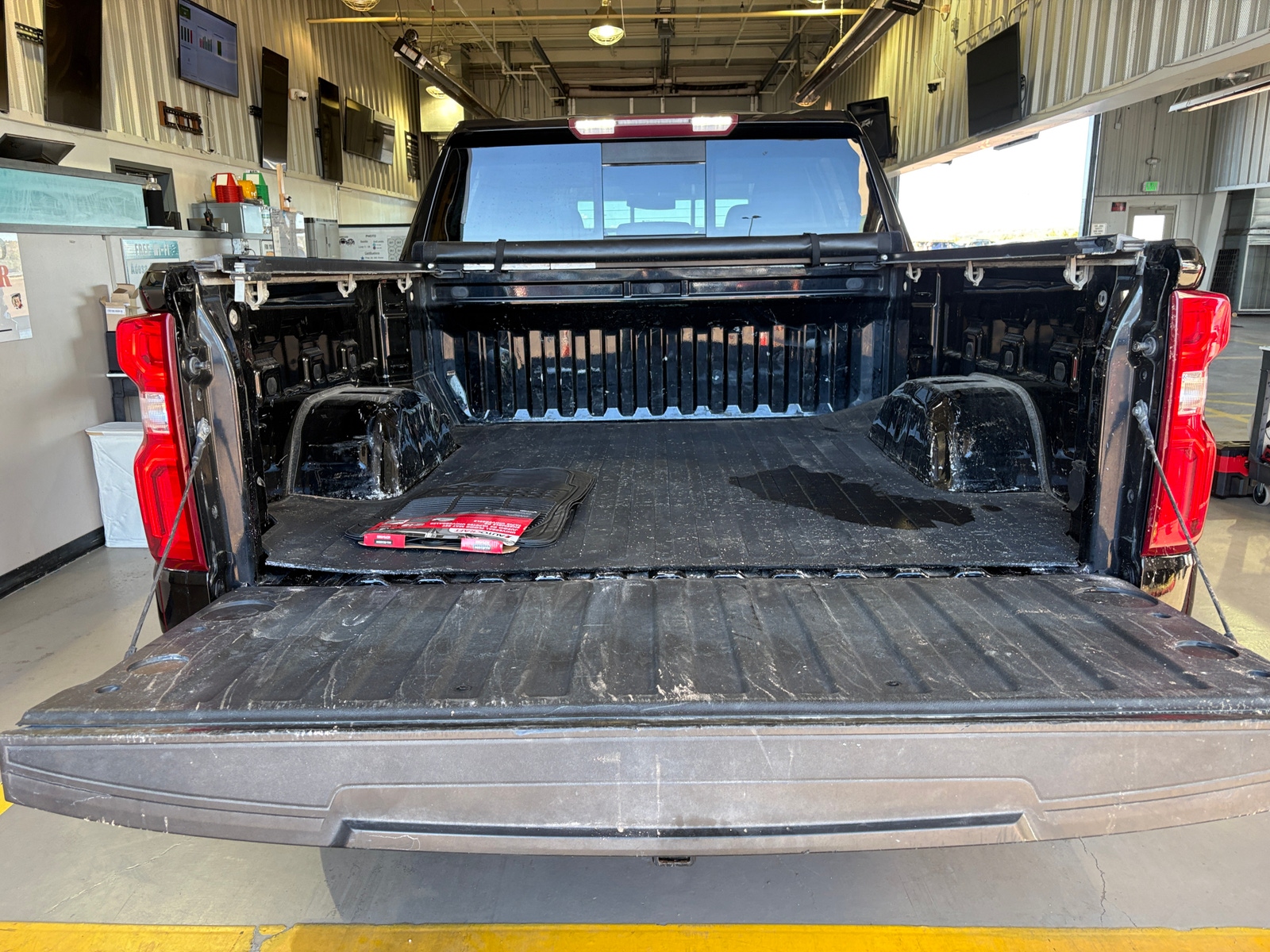 Thumbnail: 2020 Chevrolet Silverado 1500 - 6