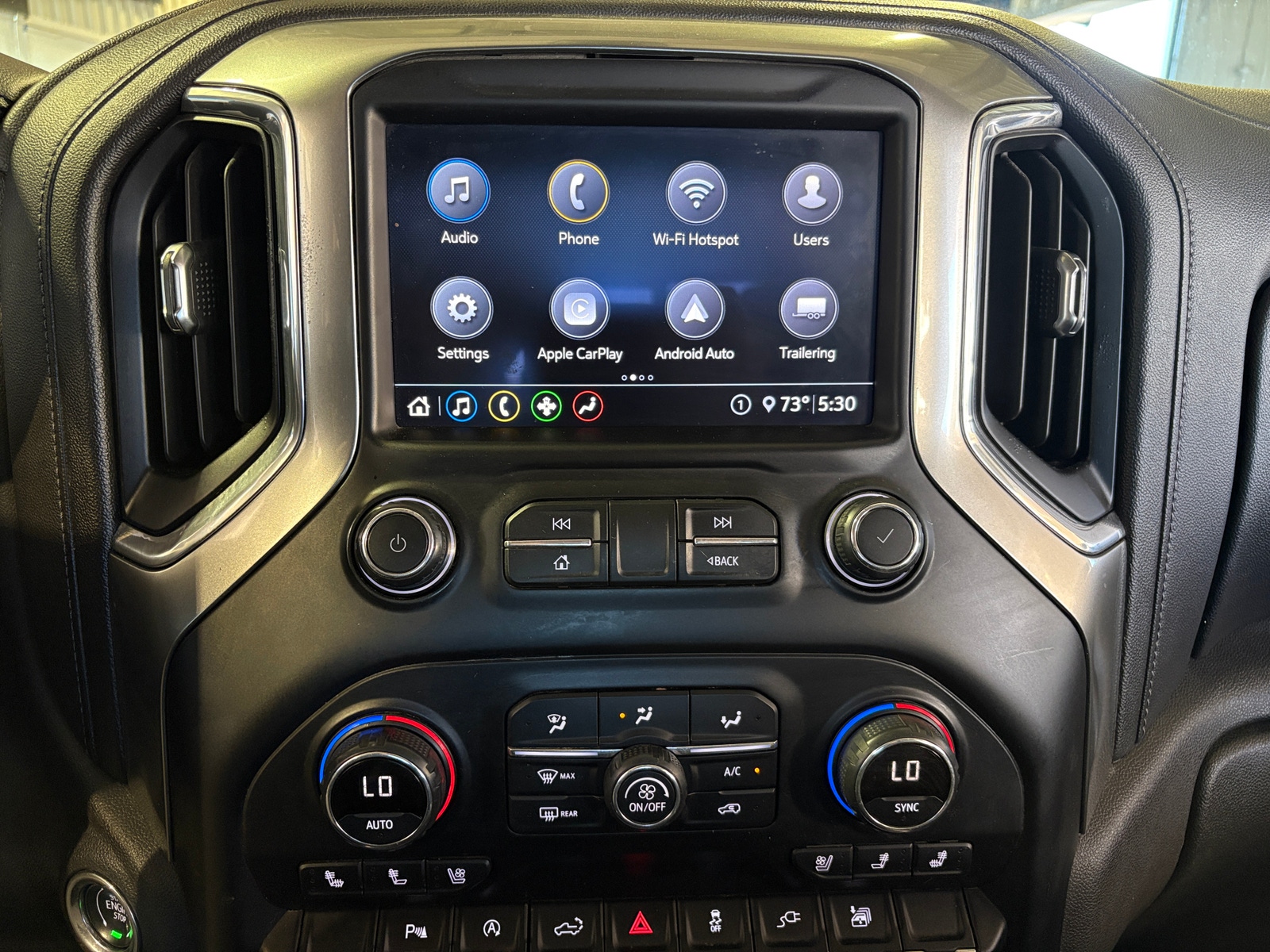 Thumbnail: 2020 Chevrolet Silverado 1500 - 3