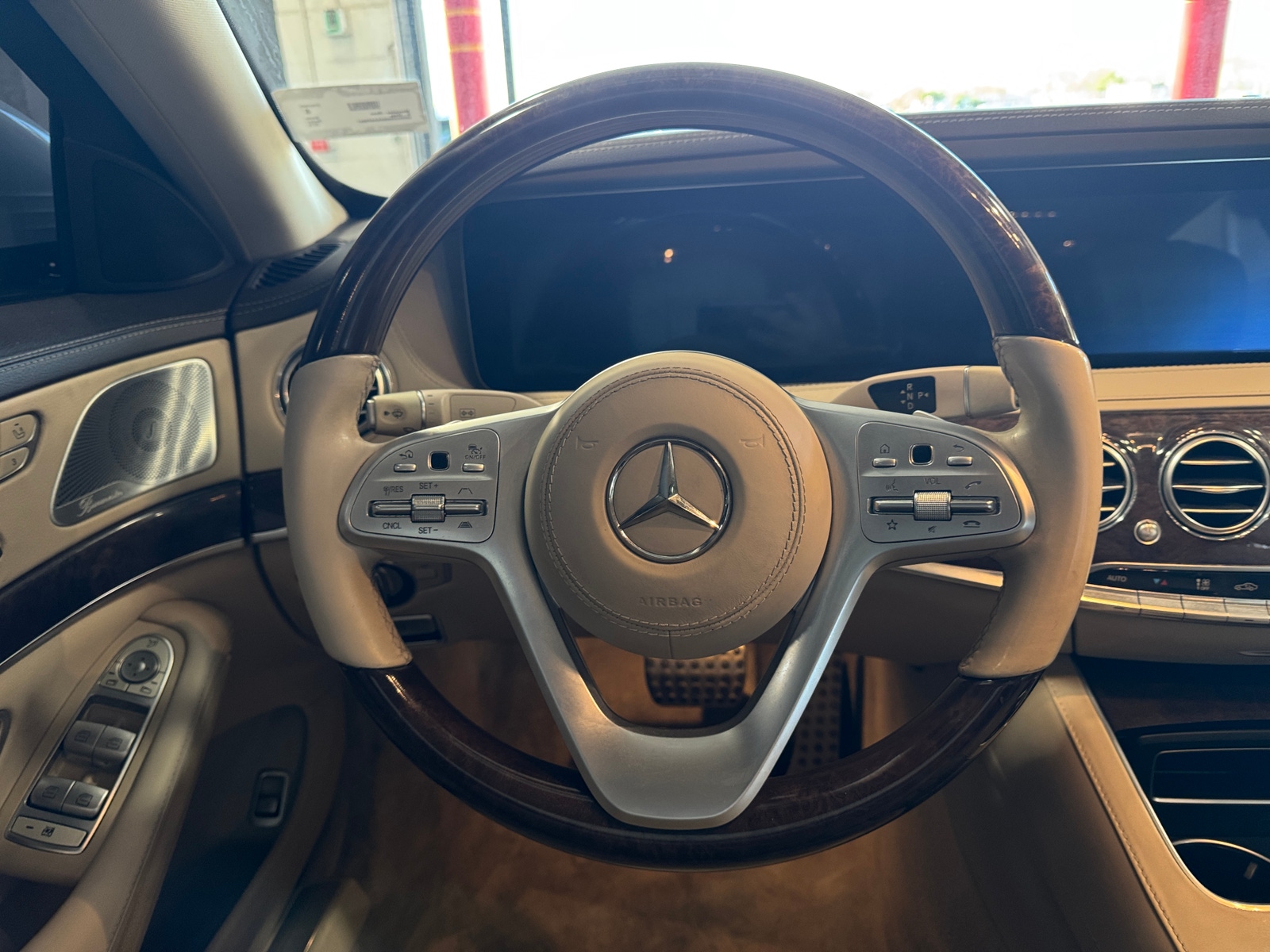 Thumbnail: 2019 Mercedes-Benz S-Class - 4
