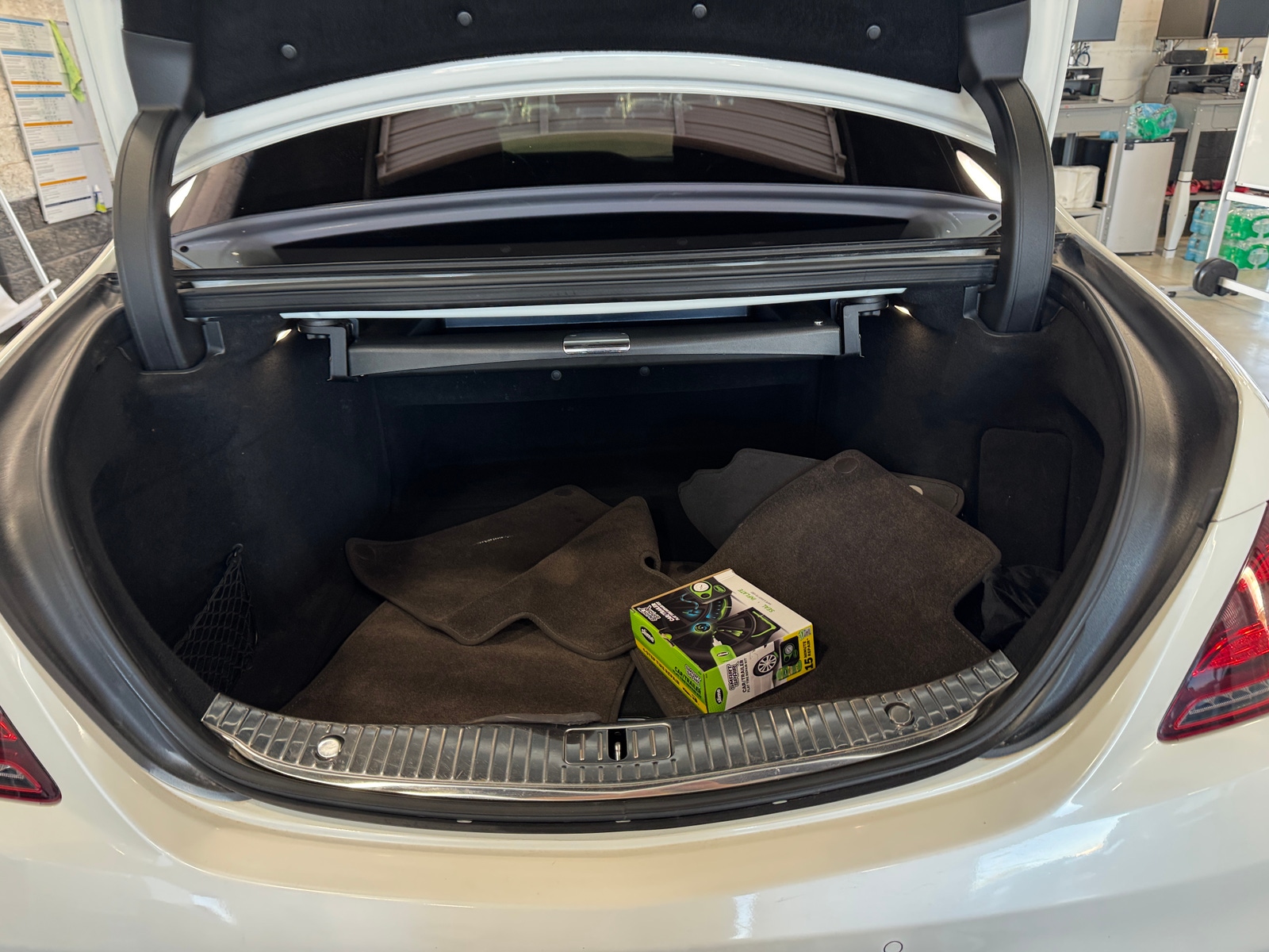 Thumbnail: 2019 Mercedes-Benz S-Class - 6