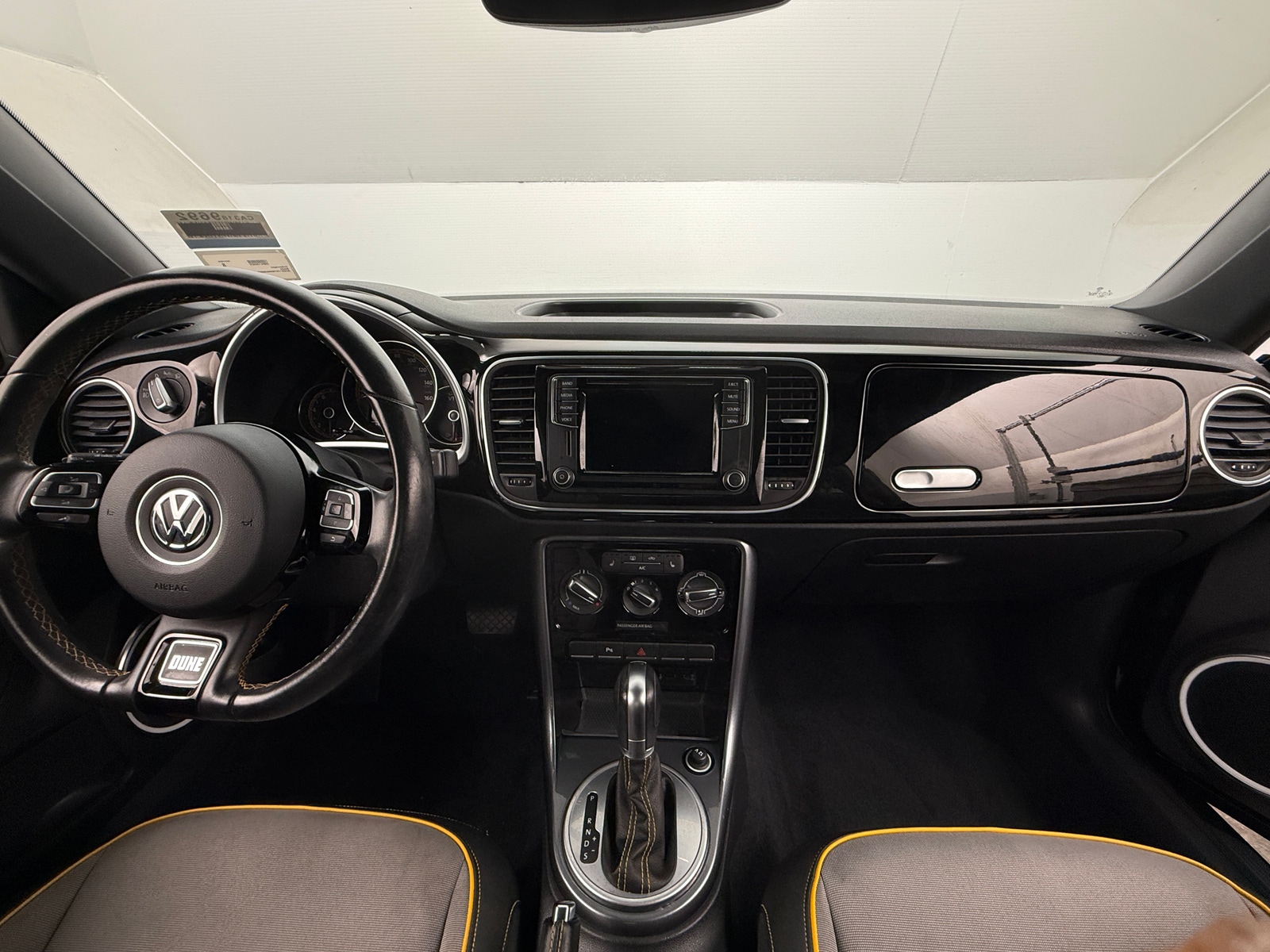 Thumbnail: 2017 Volkswagen Beetle - 3