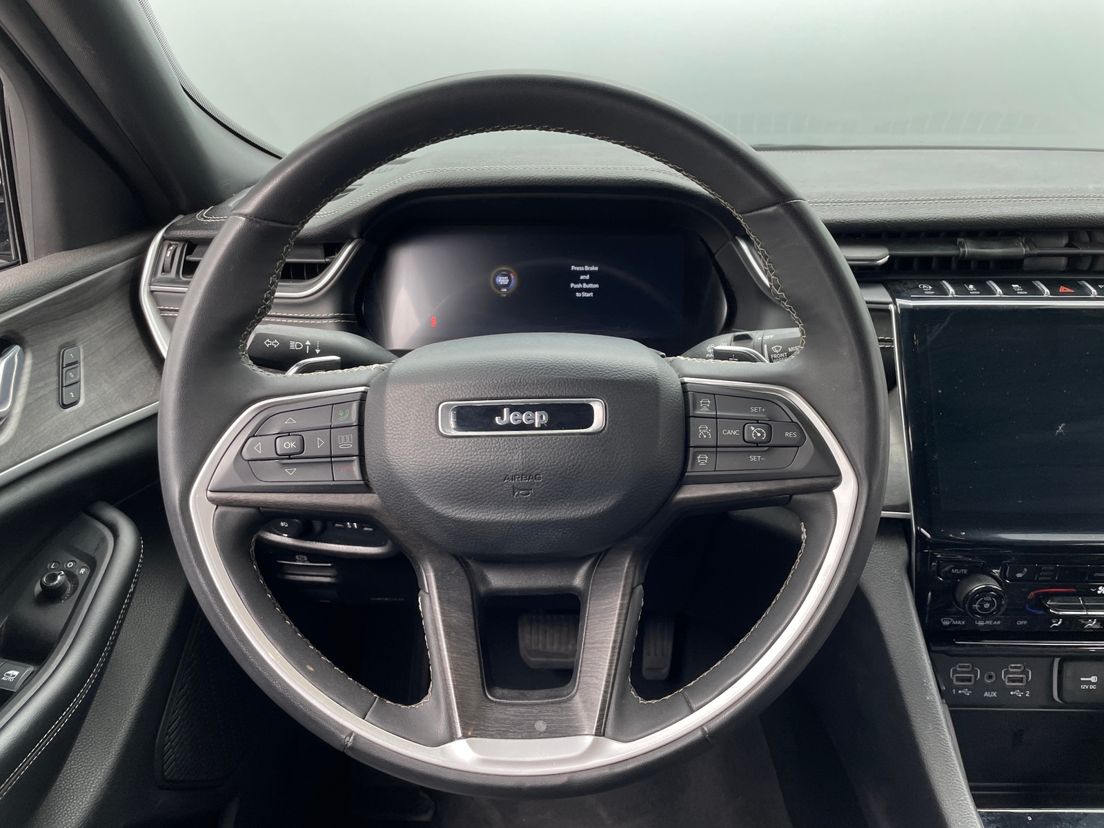 Thumbnail: 2024 Jeep Grand Cherokee - 4