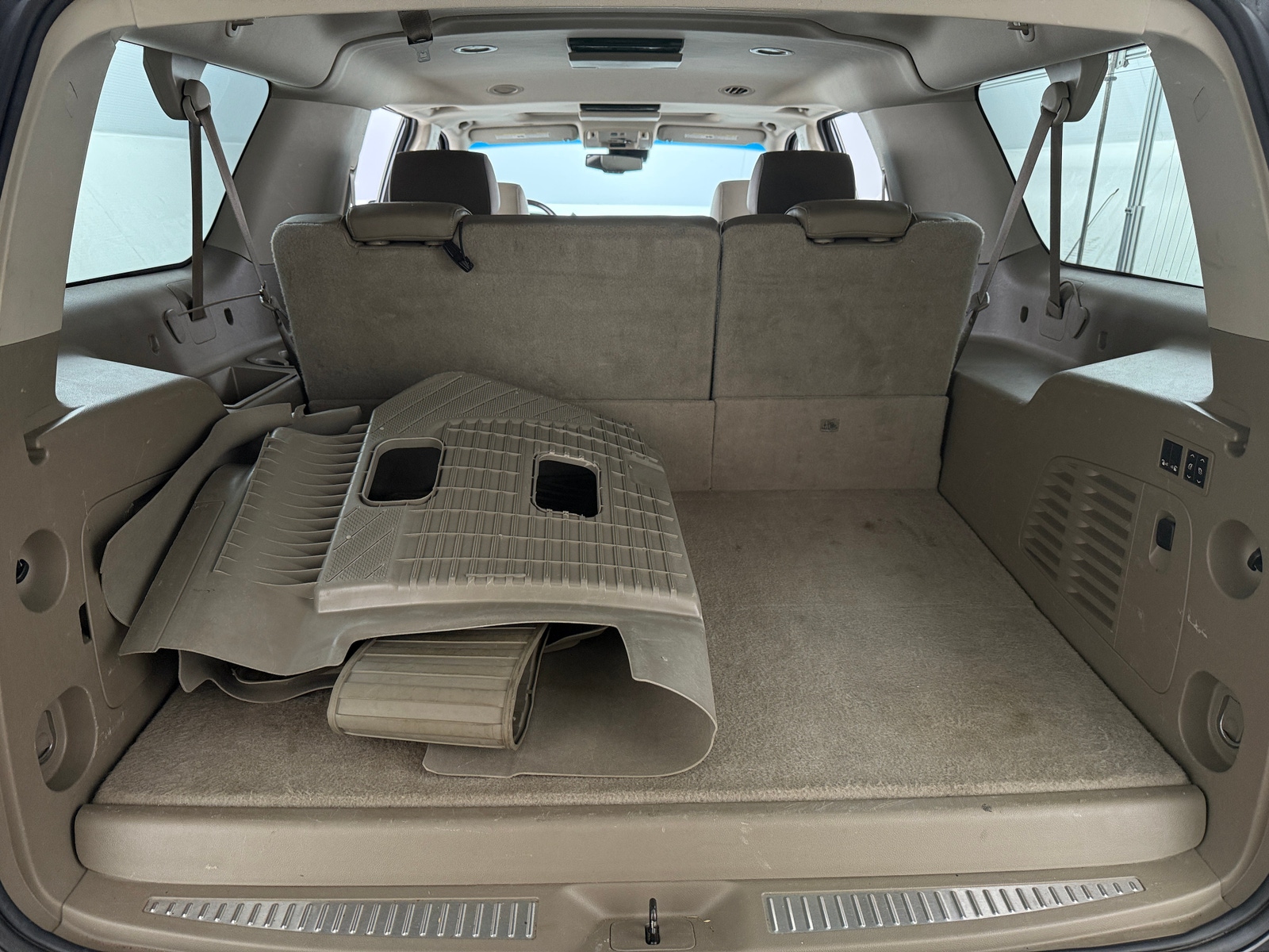 Thumbnail: 2015 Chevrolet Suburban - 6