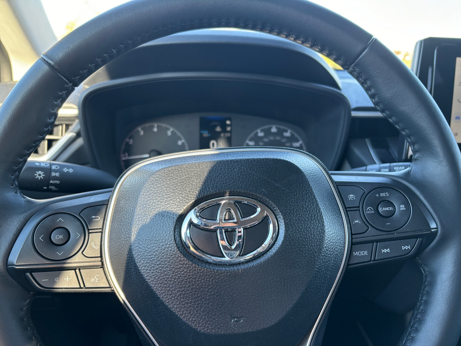 Thumbnail: 2025 Toyota Corolla Cross - 5