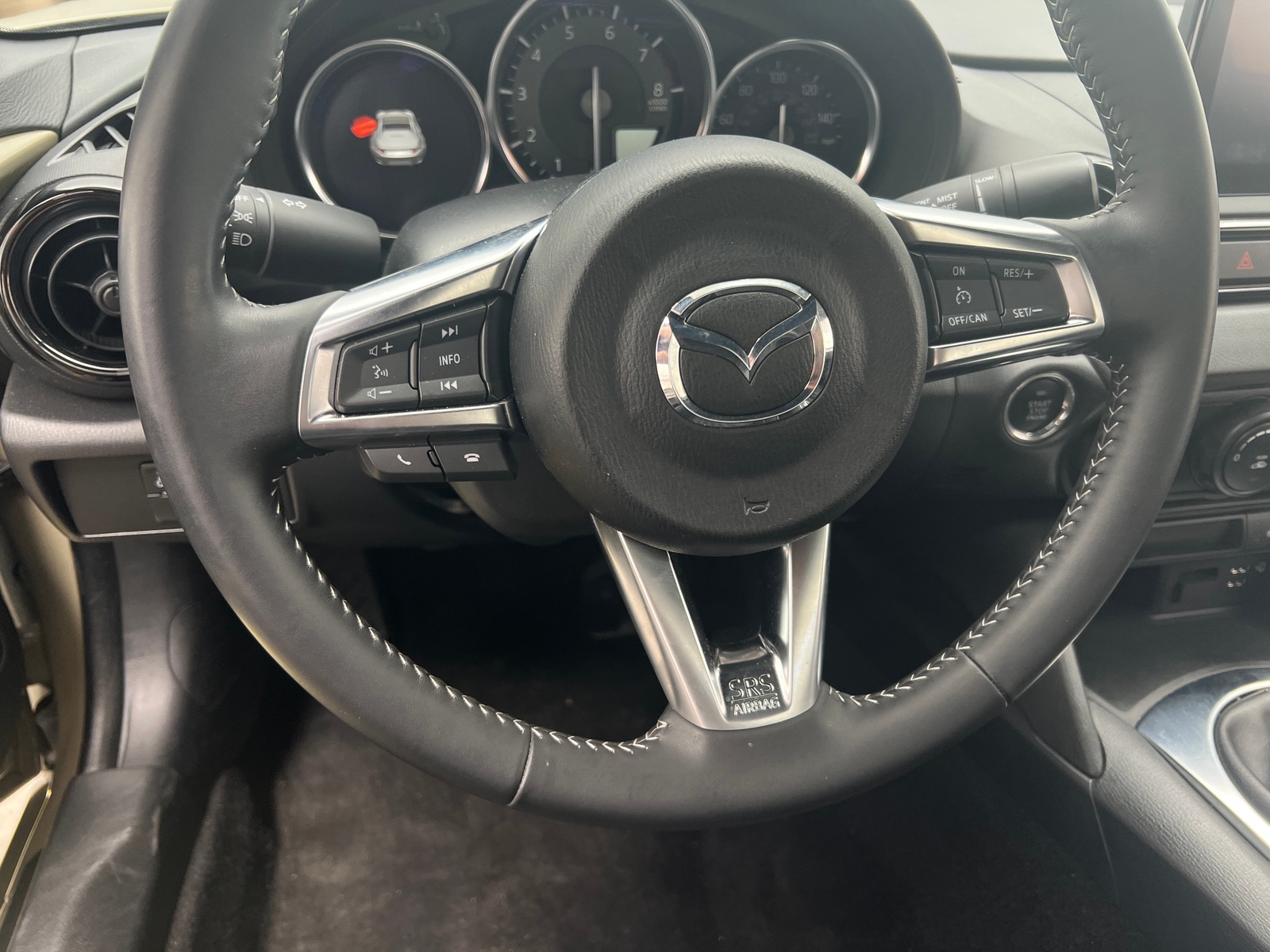 Thumbnail: 2023 Mazda MX-5 Miata - 4