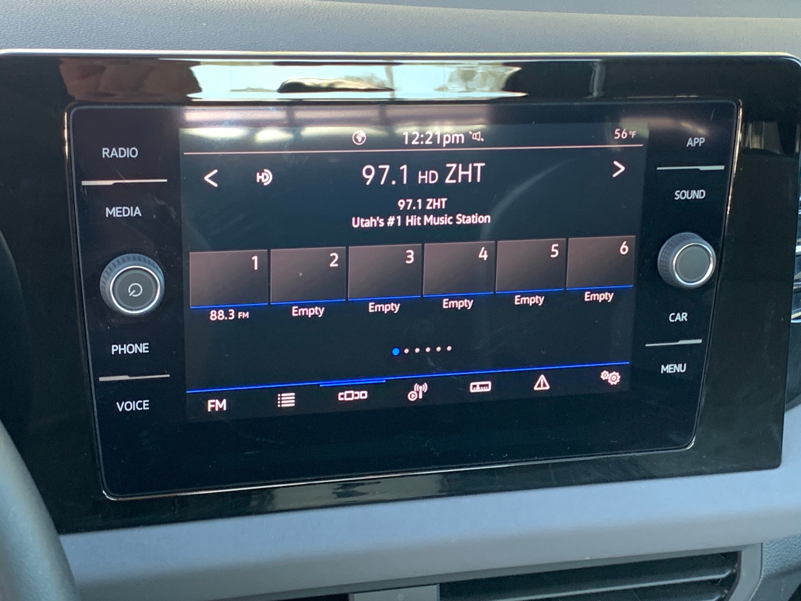 Thumbnail: 2025 Volkswagen Jetta - 4