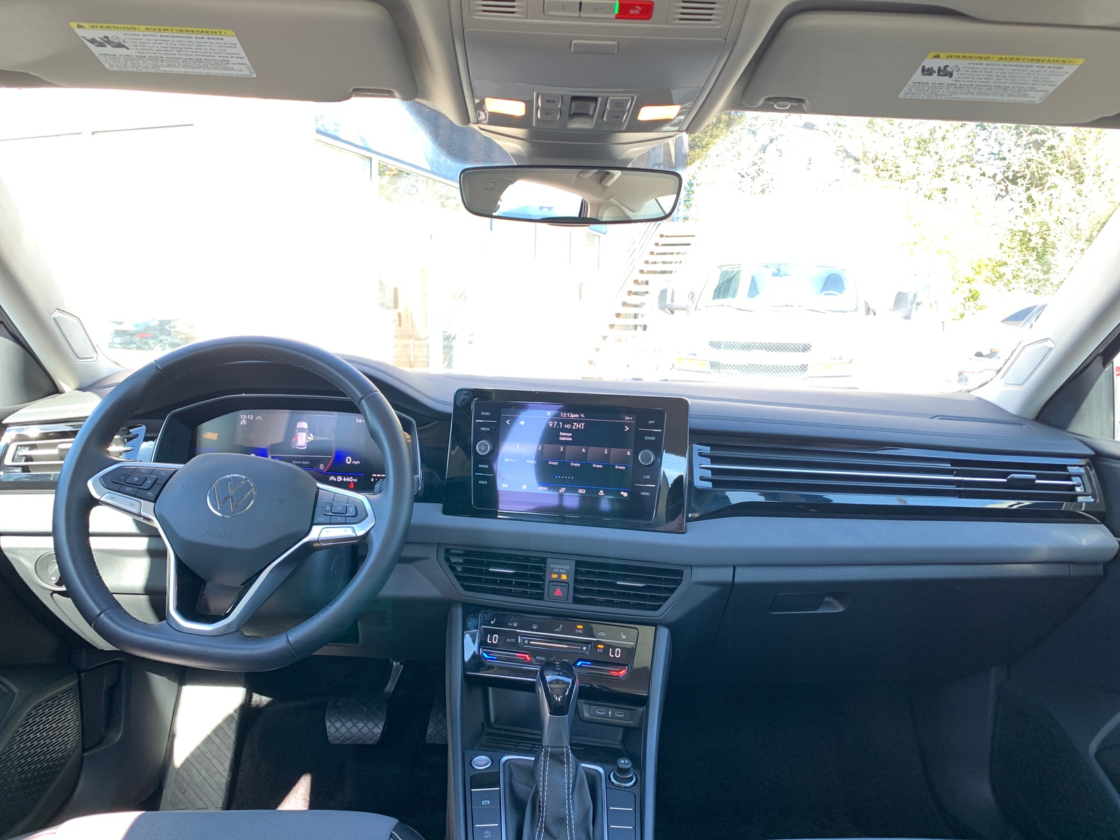 Thumbnail: 2025 Volkswagen Jetta - 3