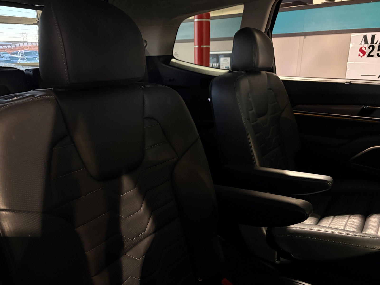 Thumbnail: 2021 Kia Telluride - 5