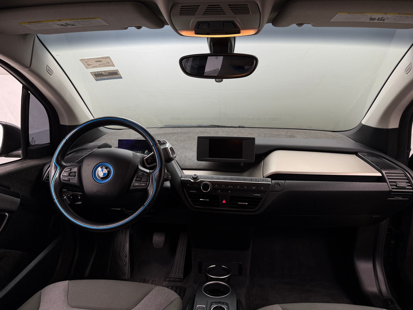 Thumbnail: 2017 BMW i3 - 3