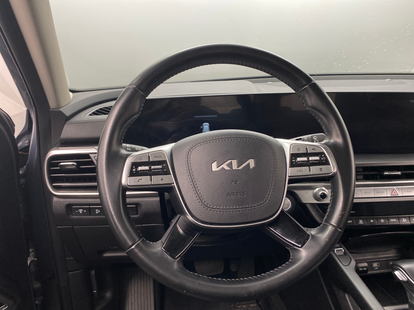 Thumbnail: 2023 Kia Telluride - 4
