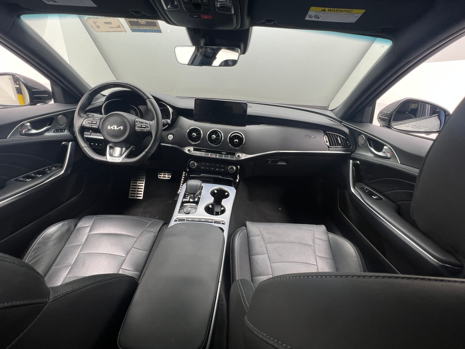 Thumbnail: 2023 Kia Stinger - 2