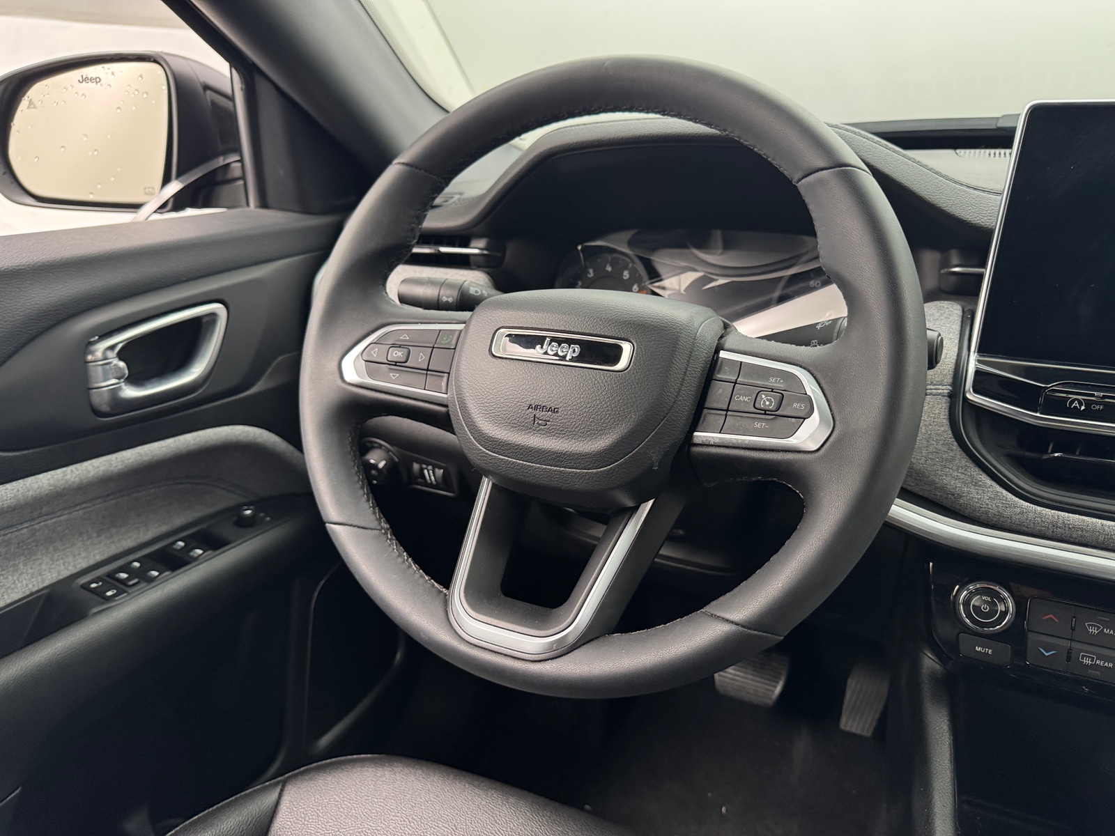 Thumbnail: 2024 Jeep Compass - 5