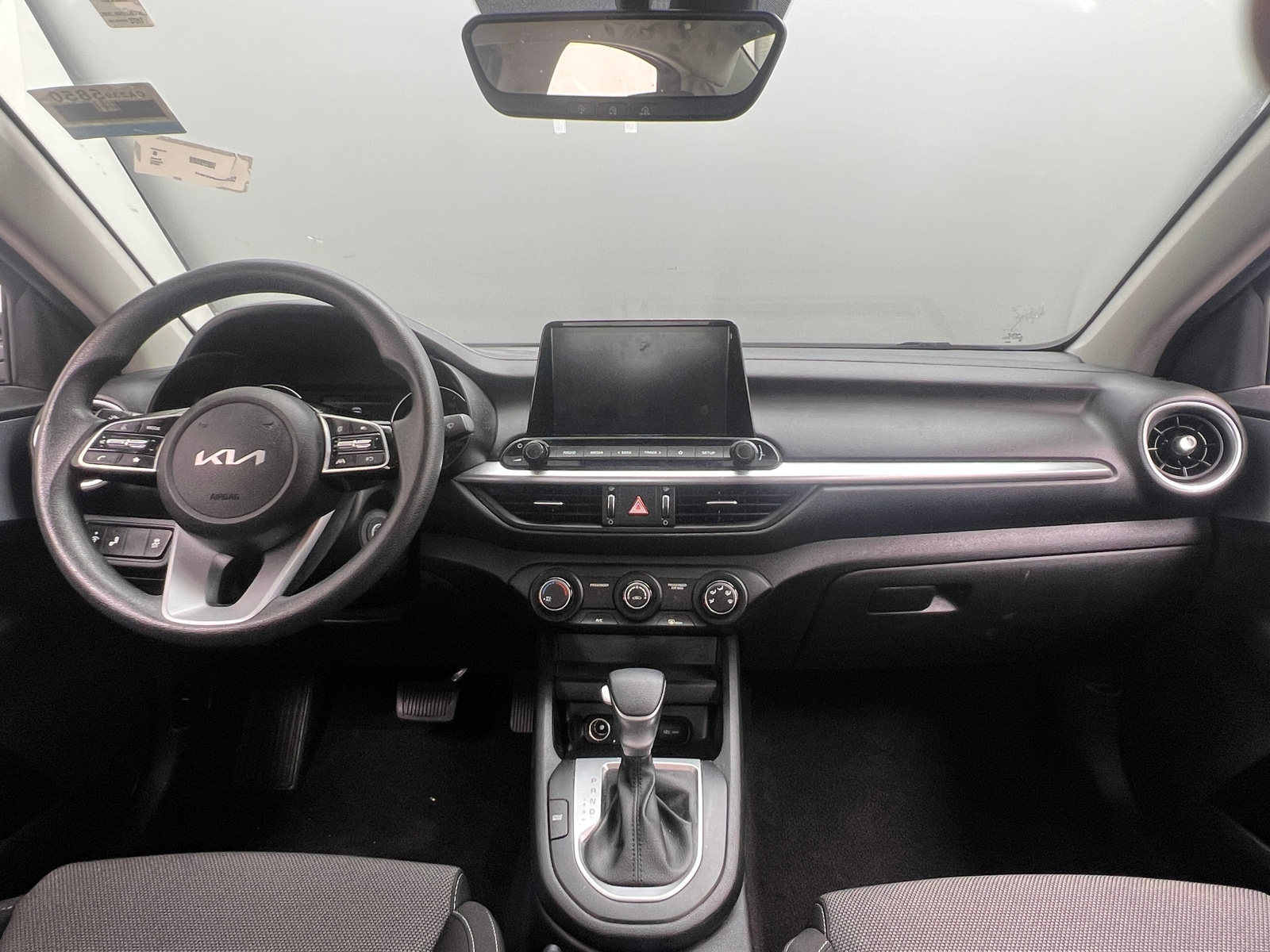 Thumbnail: 2023 Kia Forte - 3