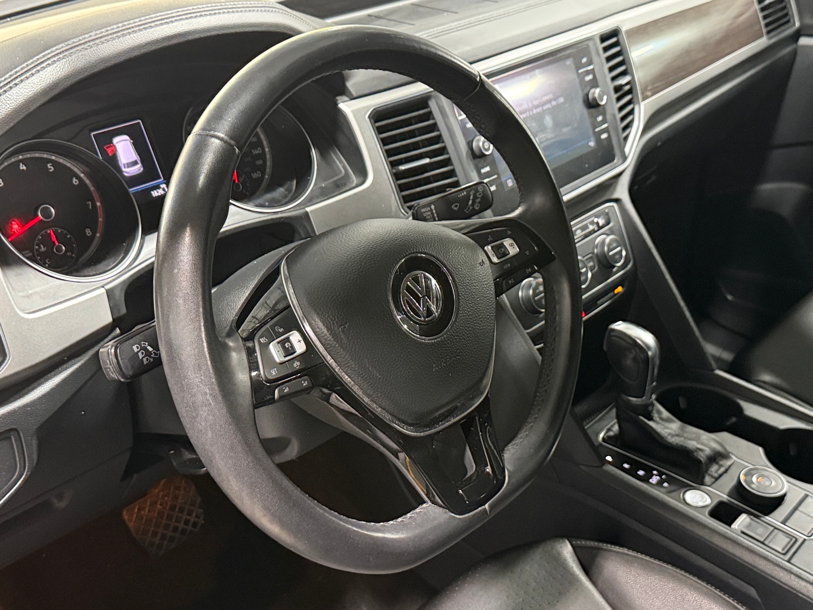 Thumbnail: 2019 Volkswagen Atlas - 4