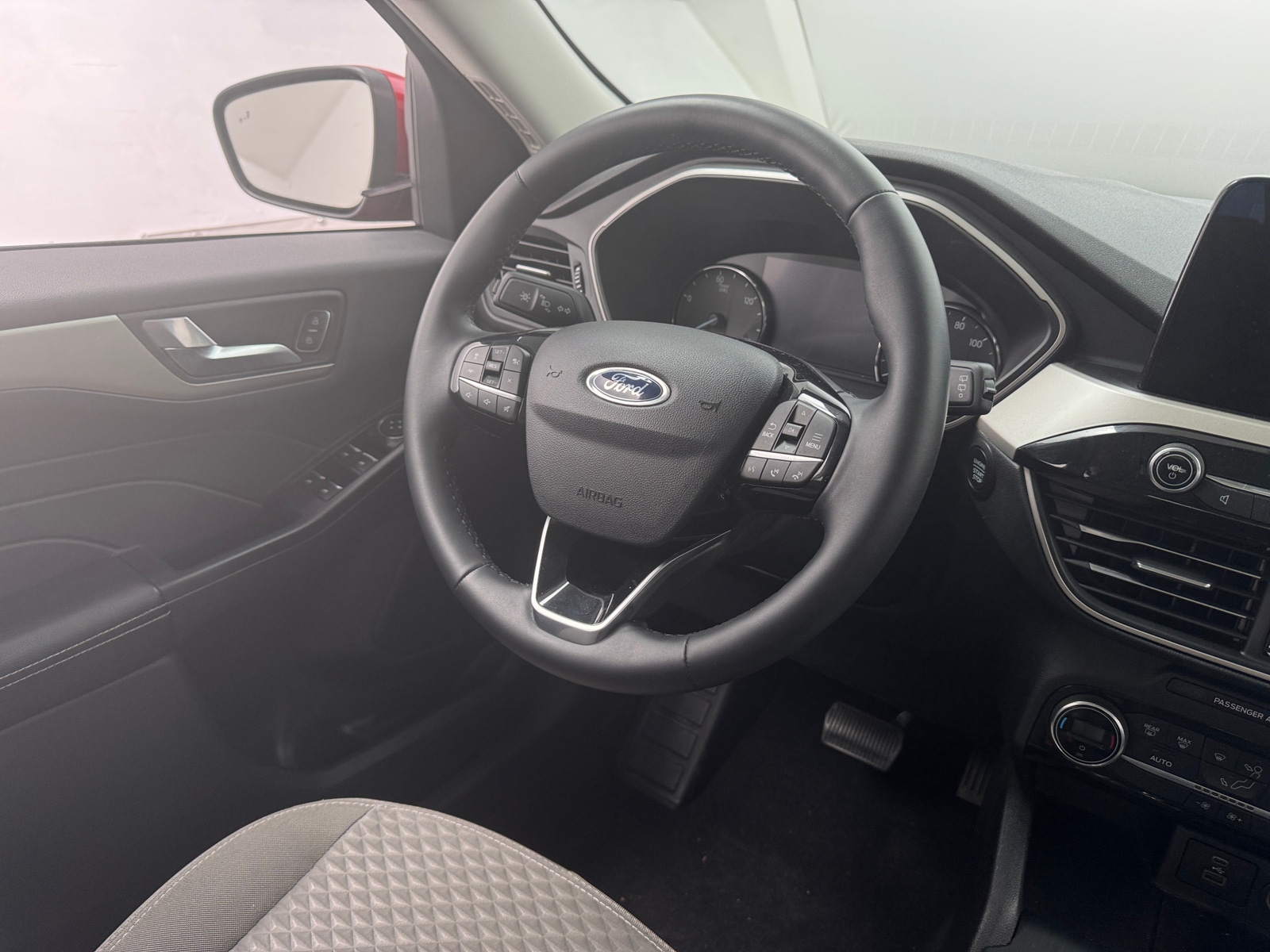 Thumbnail: 2021 Ford Escape - 5
