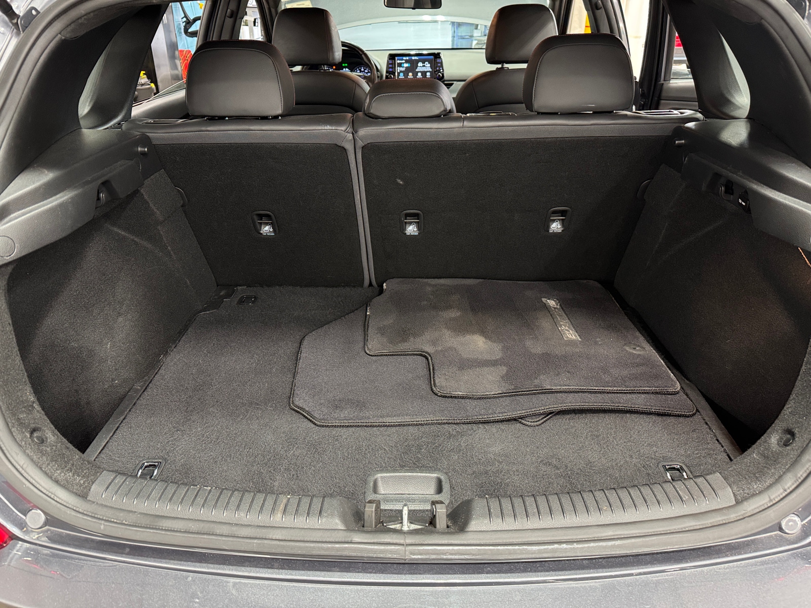 Thumbnail: 2018 Hyundai Elantra - 6