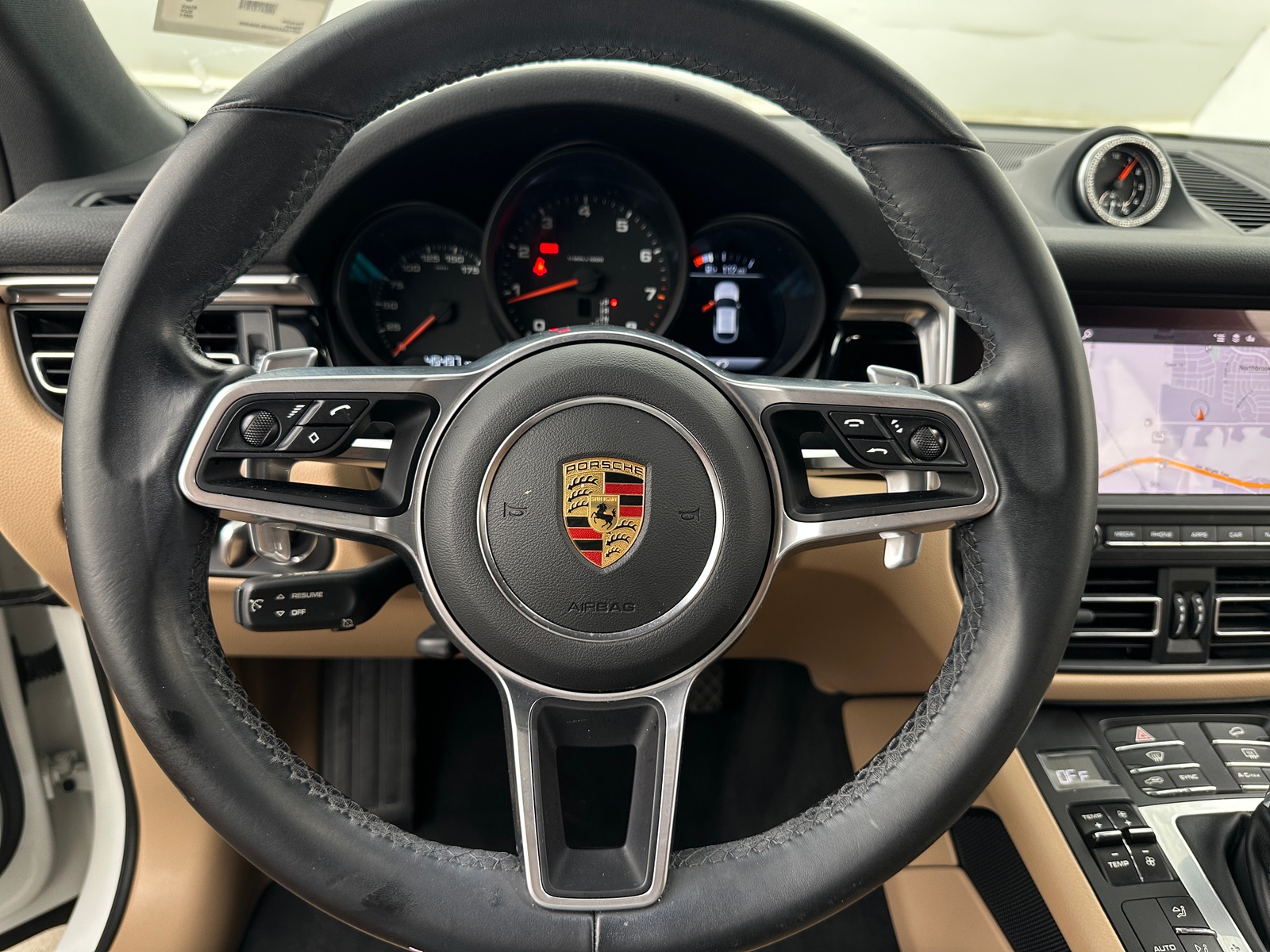 Thumbnail: 2021 Porsche Macan - 4