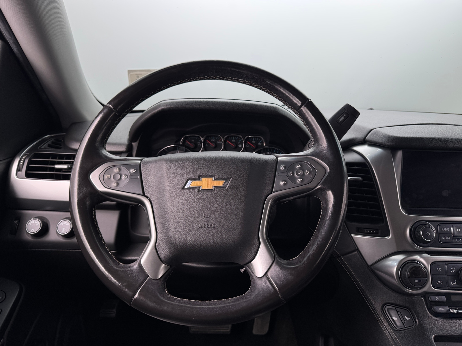 Thumbnail: 2018 Chevrolet Suburban - 4