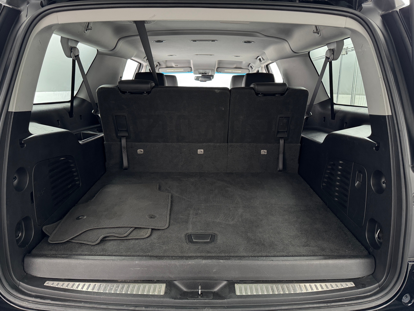 Thumbnail: 2018 Chevrolet Suburban - 6