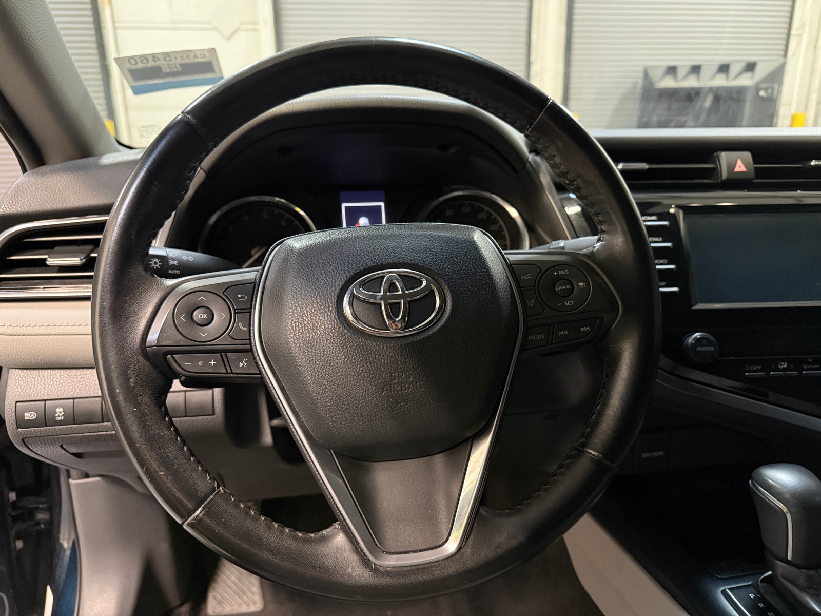 Thumbnail: 2019 Toyota Camry - 4