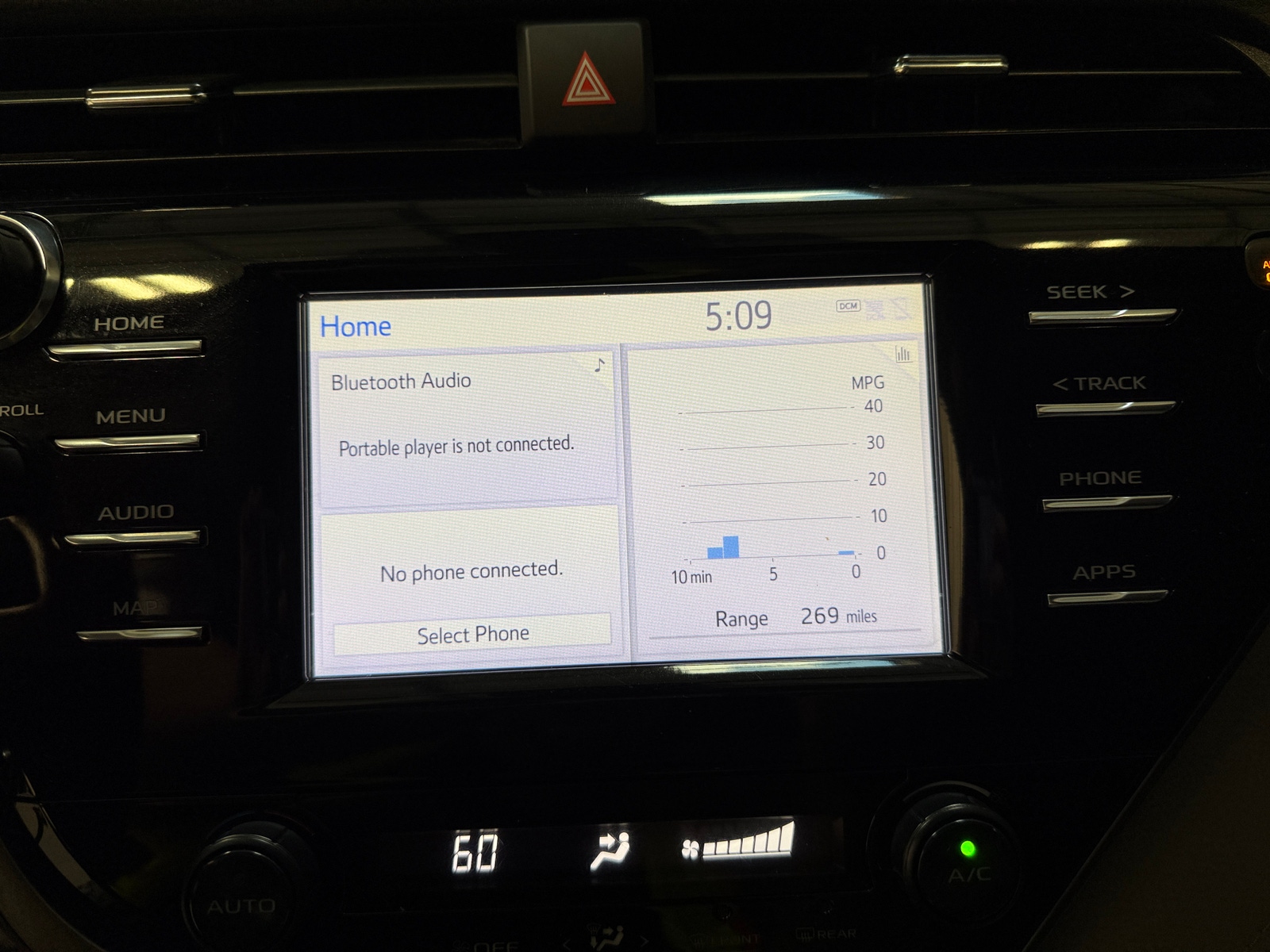 Thumbnail: 2019 Toyota Camry - 3