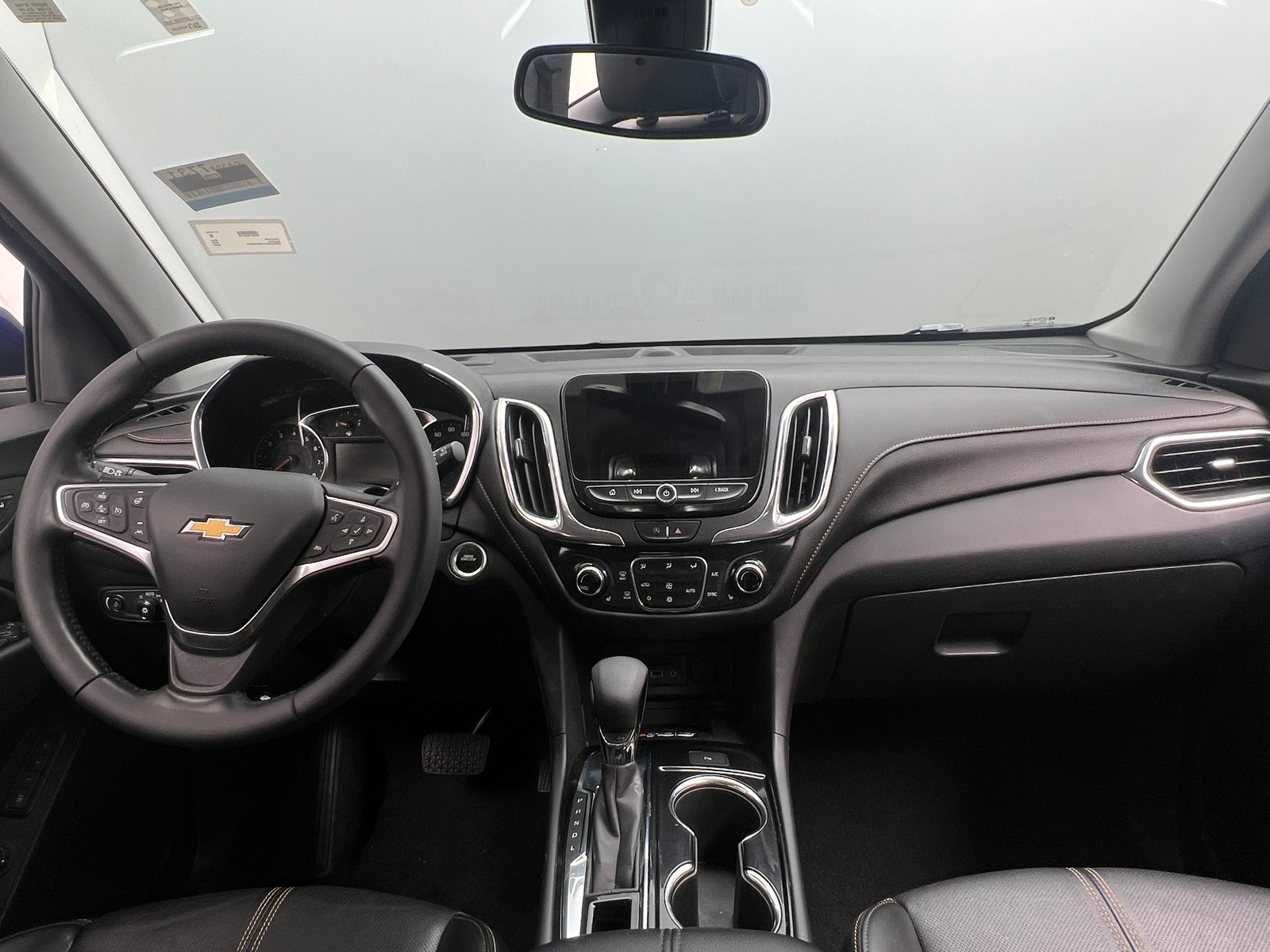 Thumbnail: 2022 Chevrolet Equinox - 2
