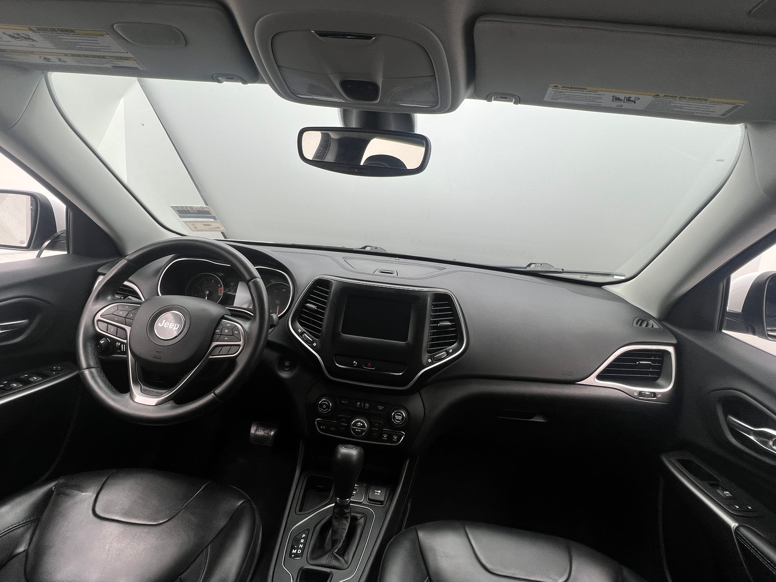 Thumbnail: 2019 Jeep Cherokee - 3