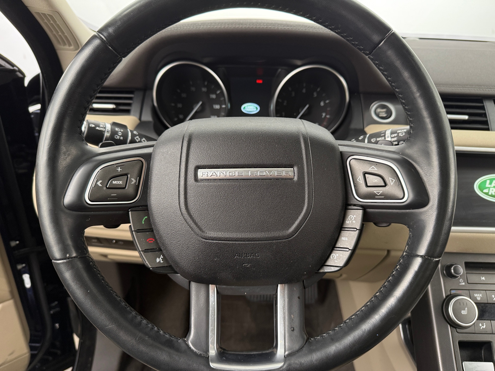 Thumbnail: 2018 Land Rover Range Rover Evoque - 4