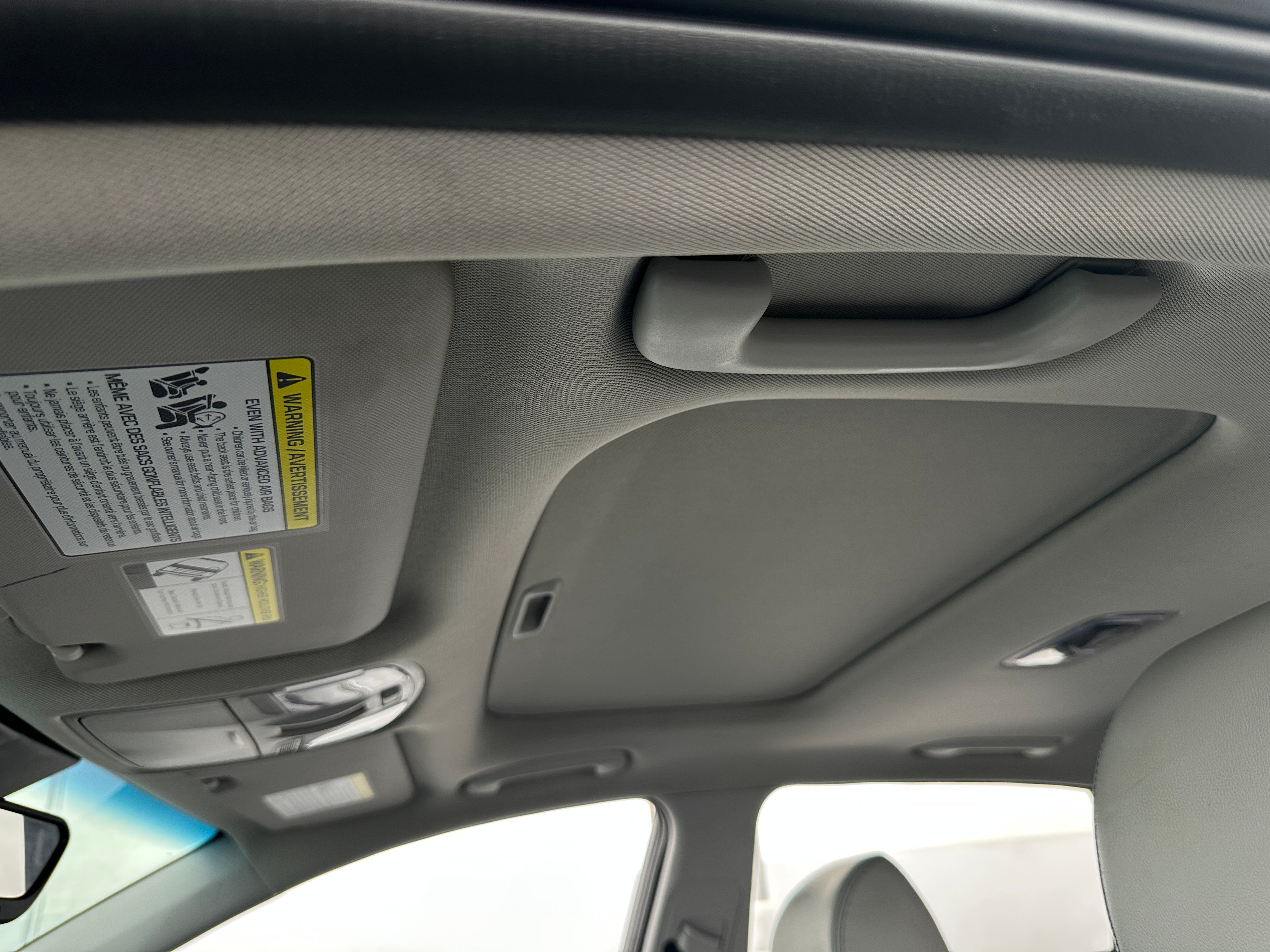 Used 2023 Hyundai Kona EV Limited with VIN KM8K53AG5PU179299 for sale in Oak Creek, WI