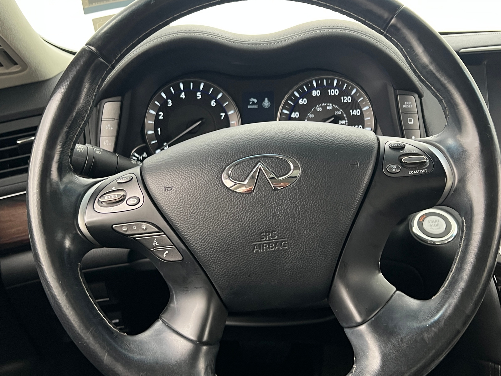 Thumbnail: 2016 INFINITI Q70 - 4